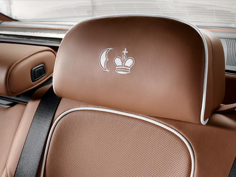  BMW 760Li Individual Sterling by Robbe and Berking 2013 года  (фото 4 из 6)